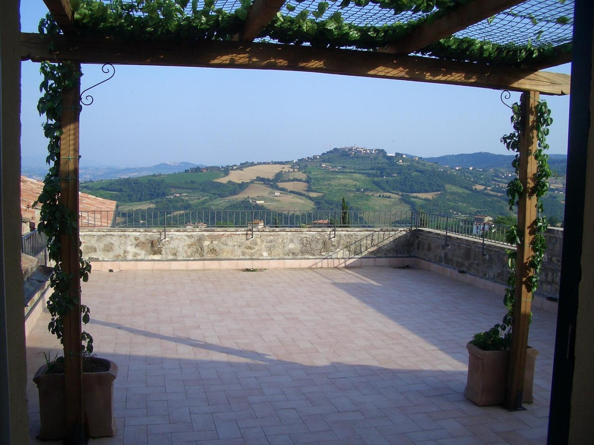 Agriturismo Tenuta Conti Faina Fratta Todina Exterior foto
