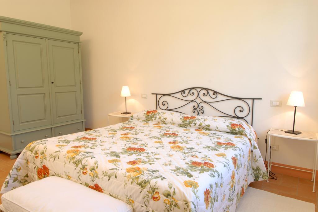 Agriturismo Tenuta Conti Faina Fratta Todina Zimmer foto