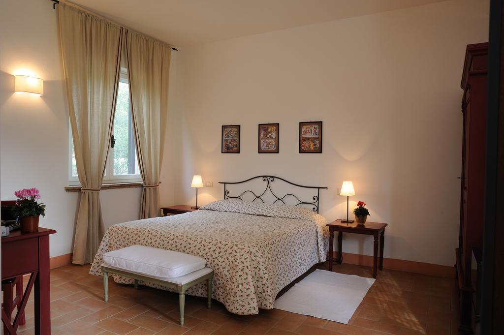 Agriturismo Tenuta Conti Faina Fratta Todina Zimmer foto